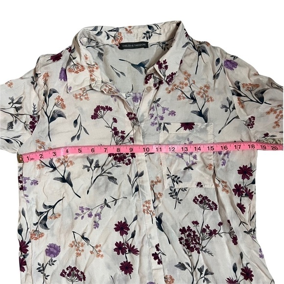 Chelsea and Theodore Light Pink Floral Button Down Tunic Dress With Slits - Picture 3 of 7